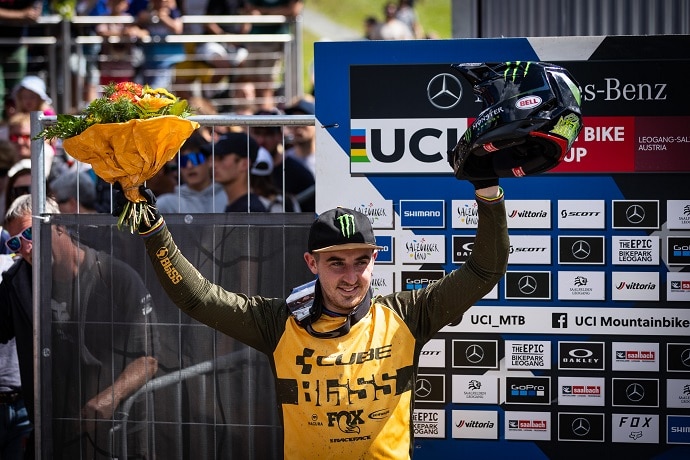 Danny Hart finishes 2nd at the Downhill World Cup